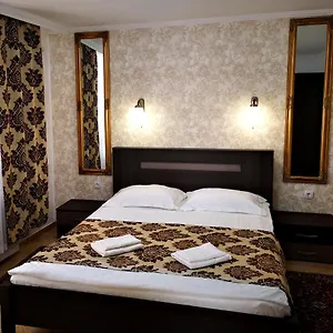 Apartman Panzió Status, Hajdúszoboszló